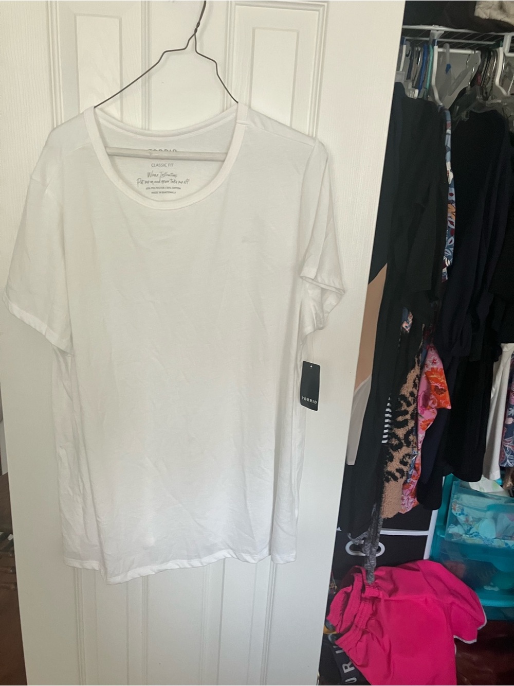 Torrid White Scoop Neck Classic Fit Tee NWT
